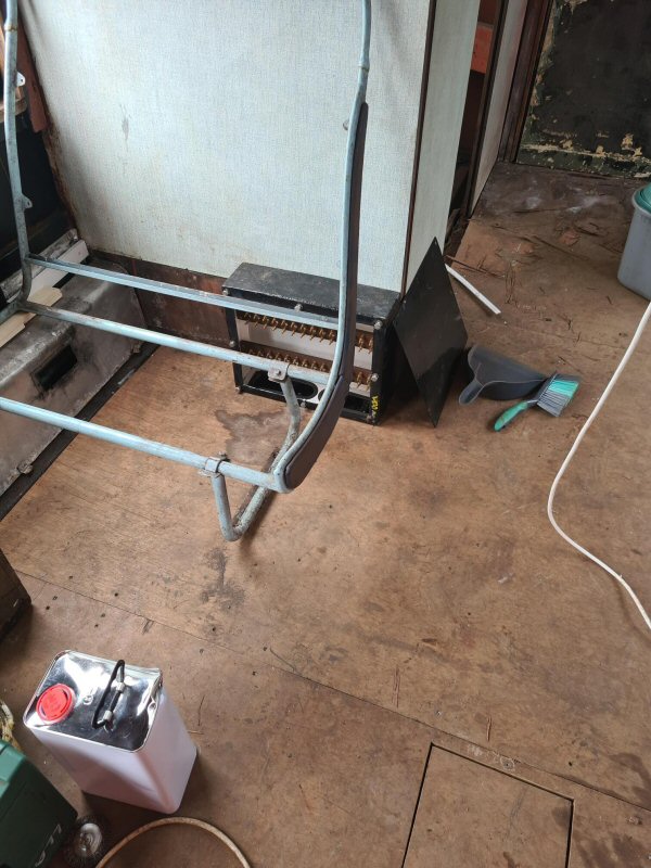Class 100: Rear junction box